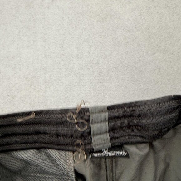 Kuhl Shorts Mens Small Gray Drawstring Lightweight Hiking Trail Pockets Outdoor - Picture 13 of 16